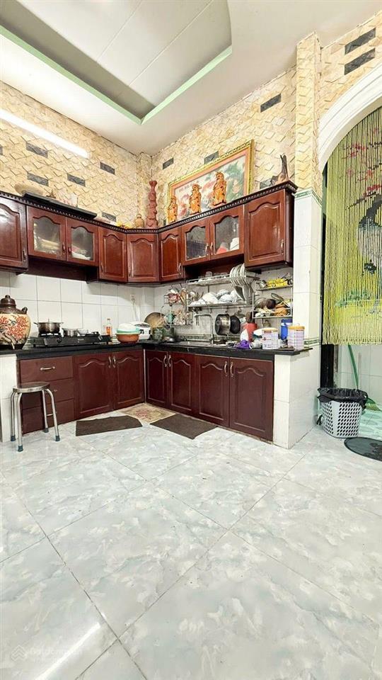 Nhà đẹp dt 4x18m 1 trệt 3 lầu 4pn p.thờ 5wc s.thượng đường nhựa 7m tân chánh hiệp 3, q12, 6,1tỷ