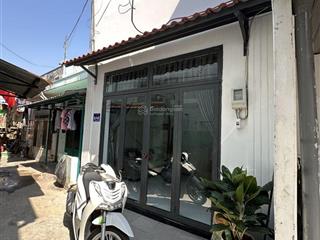 Nhà đẹp shr dt 4x10m đúc trệt+lửng 3pn 2wc phòng thờ, pk rộng rãi đông thạnh 32 hóc môn hcm 2,75tỷ