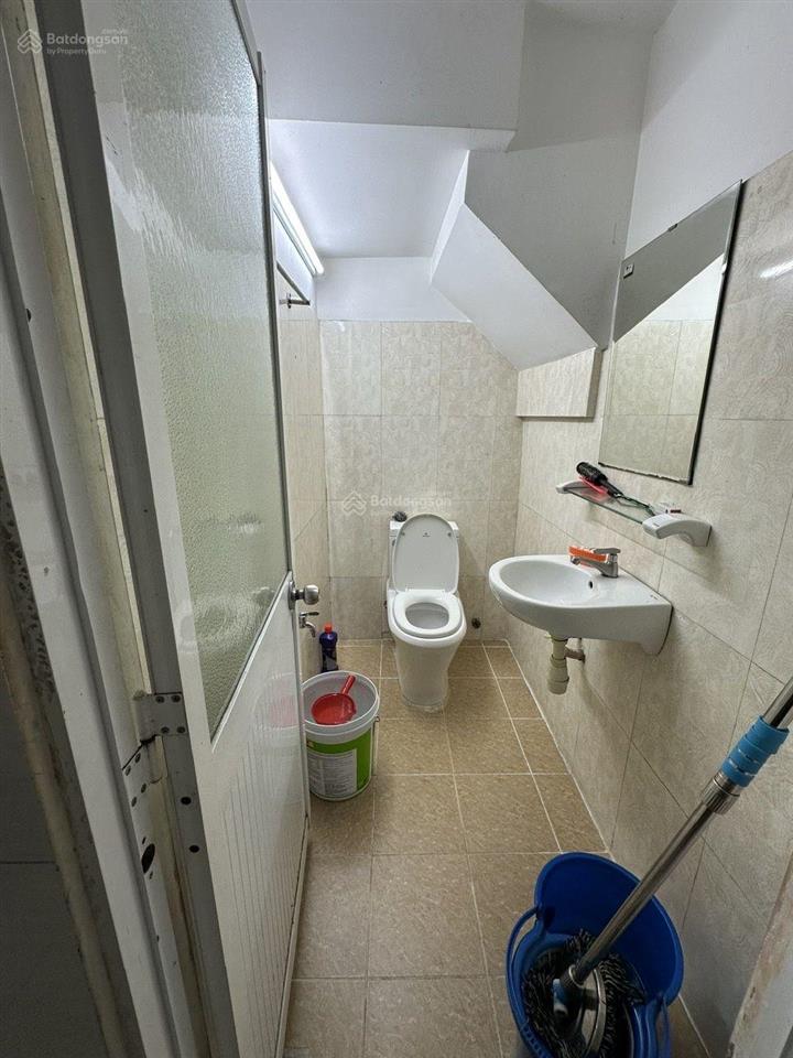 Nhà đẹpmt nhựa 12m dt 3,5x9,5m trệt 2lầu 4pn3wc nguyễn thị thơi hiệp thành q12, ở và kd tốt, 2,65tỷ