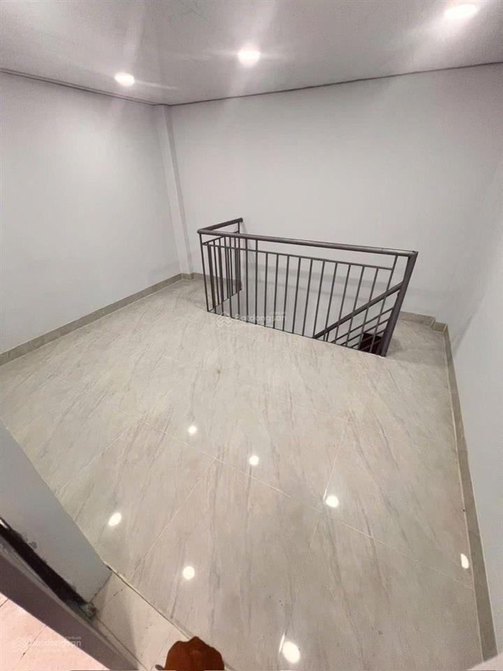 Nhà nhỏ xinh shc dt 3,6x4m đúc trệt 1 lầu hẻm 2,5m cách 10m ra mt ht 43 tân thới hiệp q12, 580tr