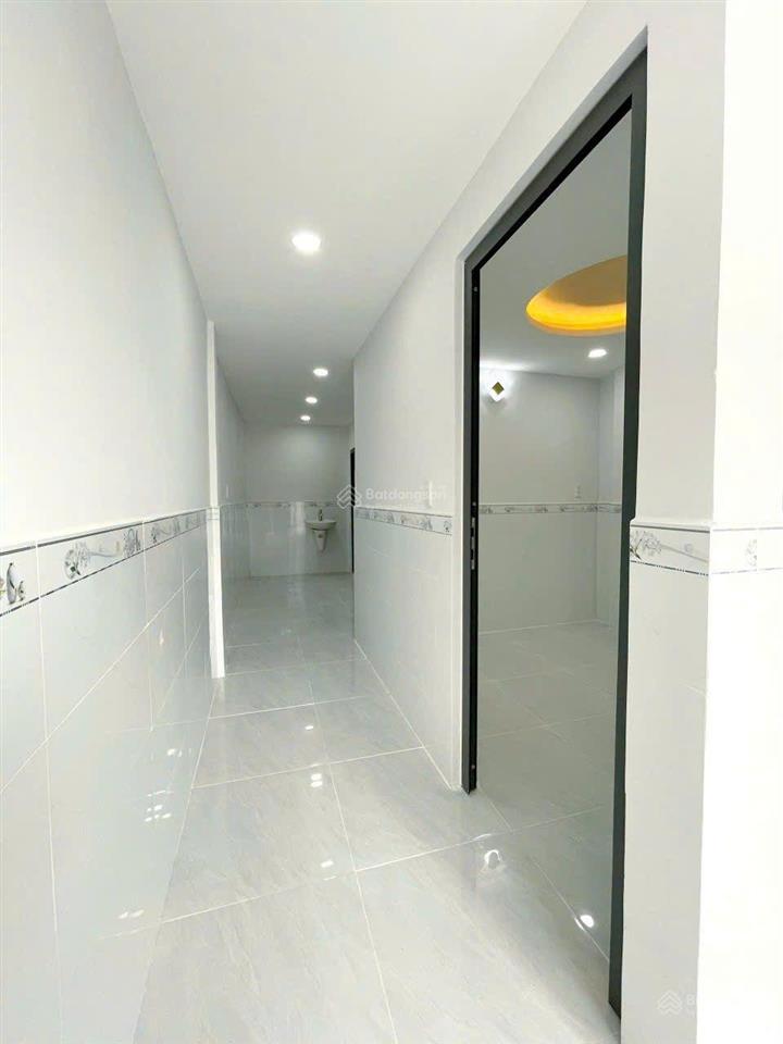 Nhà đẹp sđc 4x10m đúc trệt + lửng 3pn 2wc có pn dưới trệt hẻm 3m ht43 tân thới hiệp q12 hcm, 1,79tỷ