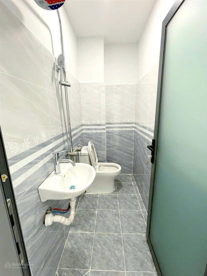 Nhà đẹp sđc 4x10m đúc trệt + lửng 3pn 2wc có pn dưới trệt hẻm 3m ht43 tân thới hiệp q12 hcm, 1,79tỷ