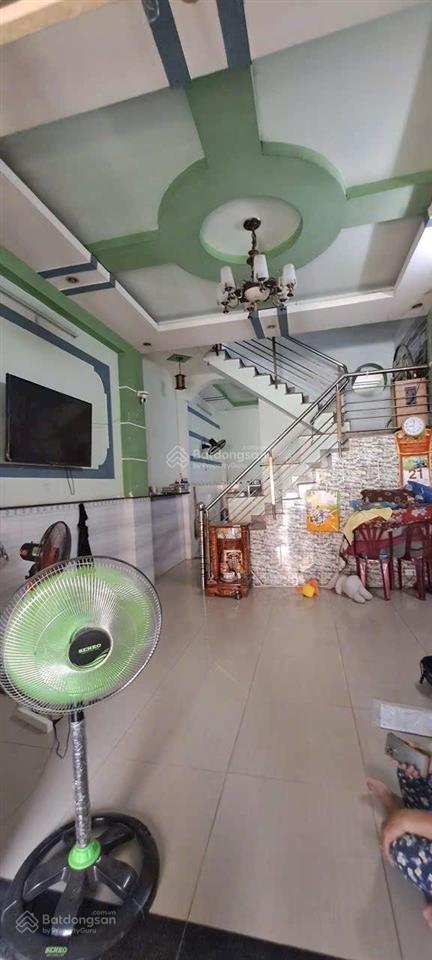 Nhà đẹp dt 4,1x13m đúc trệt 2 lầu 3pn 3tolet hẻm 3,5m đặng thúc vịnh đông thạnh, hm, hcm 3,45 tỷ