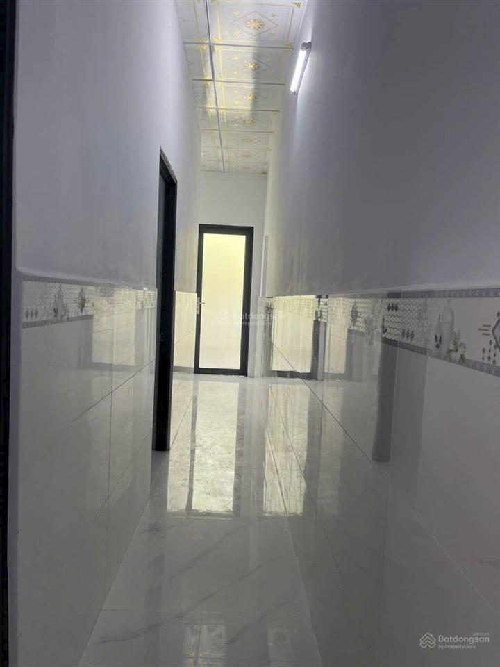 Nhà đẹp shc dt 4x17m đúc kiên cố 1 trệt 1 lầu 2pn 2wc s.phơi, hẻm 5m xh vào nhà bình mỹ hcm, 1,59tỷ