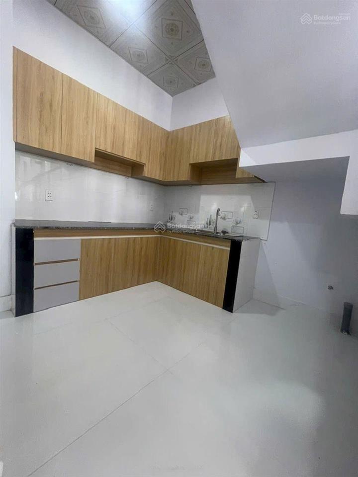 Nhà đẹp shc dt 4x17m đúc kiên cố 1 trệt 1 lầu 2pn 2wc s.phơi, hẻm 5m xh vào nhà bình mỹ hcm, 1,59tỷ