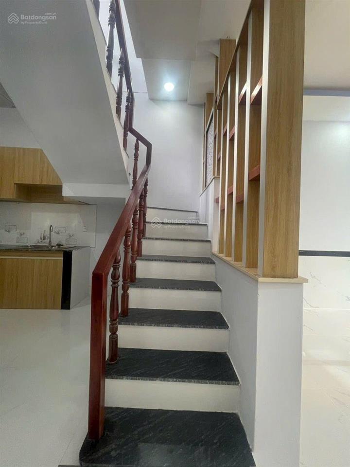 Nhà đẹp shc dt 4x17m đúc kiên cố 1 trệt 1 lầu 2pn 2wc s.phơi, hẻm 5m xh vào nhà bình mỹ hcm, 1,59tỷ