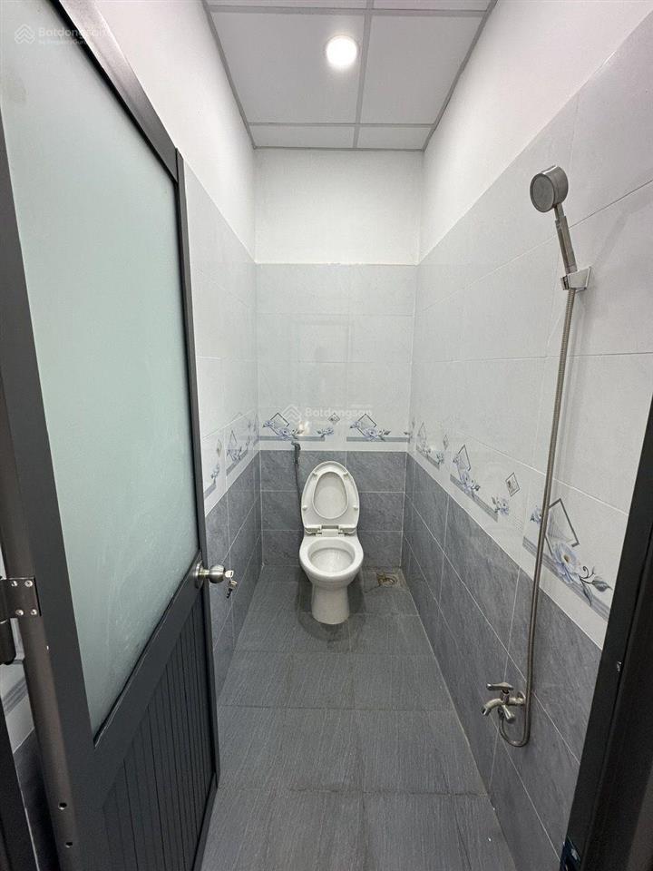 Nhà đẹp shr dt 4,2x18m trệt 2 lầu 4pn 3wc hẻm xh 5m thông đường đông bắc q12 giáp gò vấp, 5,9 tỷ