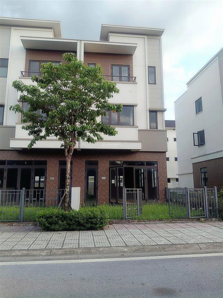 Bán căn shophouse đường 63m kinh doanh đỉnh ,giáp chợ ninh hiệp  gia lâm, cách hồ tây hn chỉ 12km