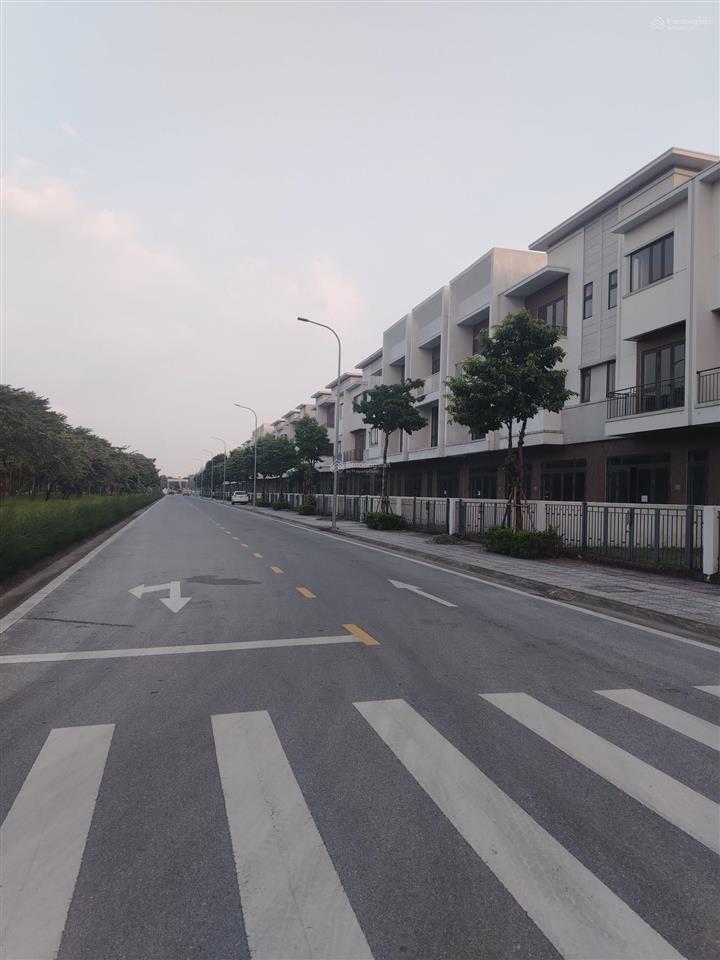 Duy nhất 1 căn góc sh1 tại centa rvs, kinh doanh bất chấp. vào tiền chỉ nhỉnh 4 tỷ,miễn lãi gốc 24t