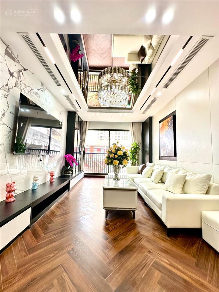 Nhà đẹp mỹ miều!phố vip văn cao,20m ra mặt phố lớn,thang máy,tiện ích ko thiếu gì,mới koong 57m2*5t