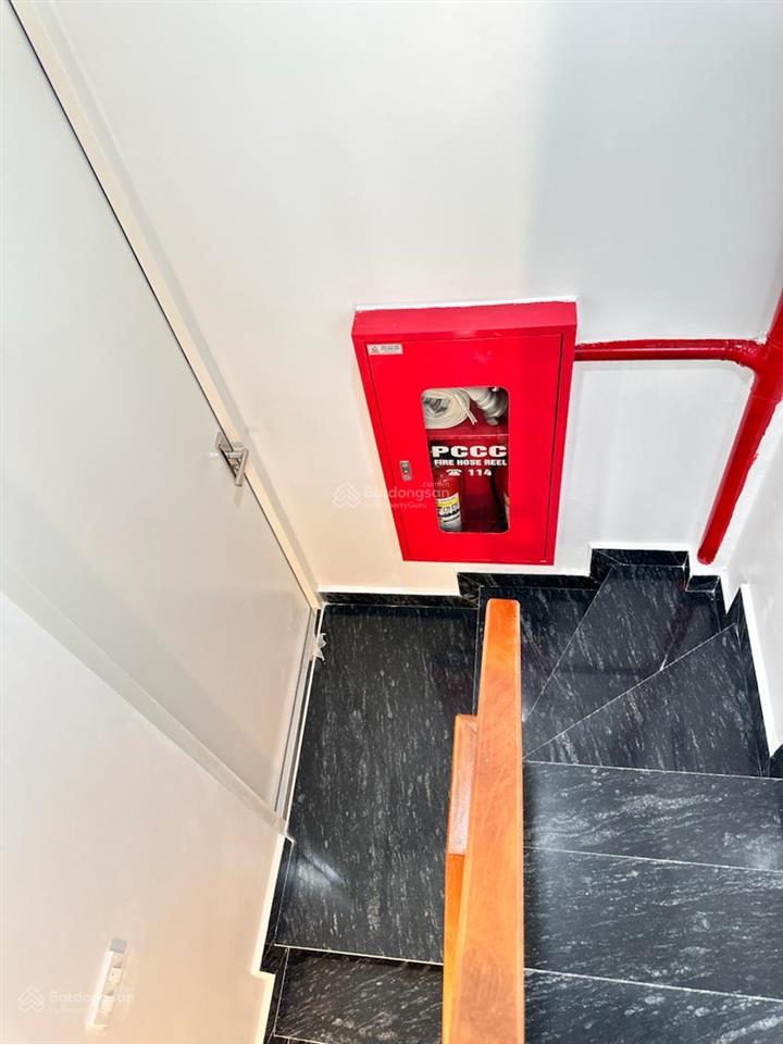 Nhà đẹp mỹ miều!phố vip văn cao,20m ra mặt phố lớn,thang máy,tiện ích ko thiếu gì,mới koong 57m2*5t