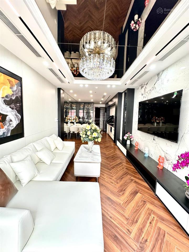 Nhà đẹp mỹ miều!phố vip văn cao,20m ra mặt phố lớn,thang máy,tiện ích ko thiếu gì,mới koong 57m2*5t