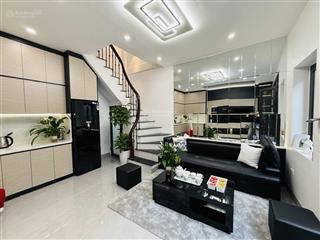 Kim mã, 1 nhà ra phố ,ngõ 3 gác, trước nhà thoáng sáng gần các trường đh lớn, ở/cho thuê 45m*5t