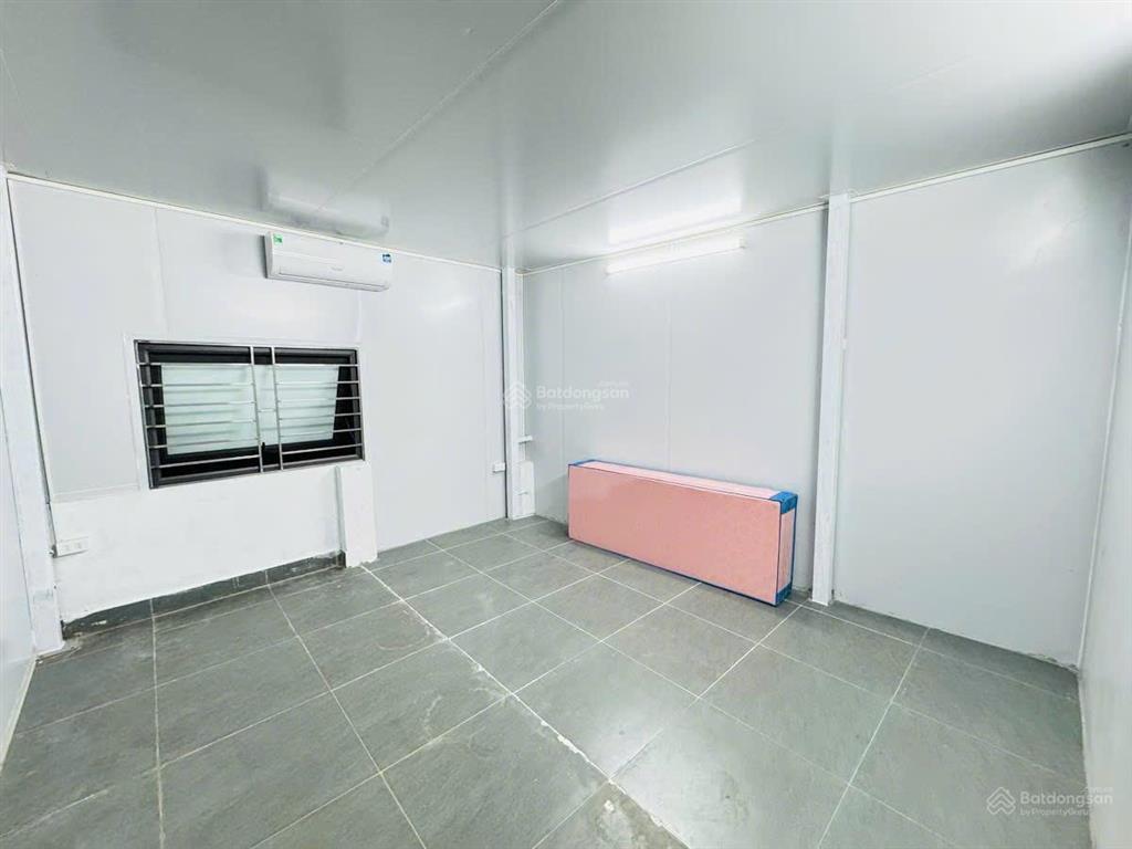 Lô góc kim mã, dân xây 3 thoáng, ngõ nông, chỉ vài bước ra phố, sân xe riêng, full nội thất, 45m*5t