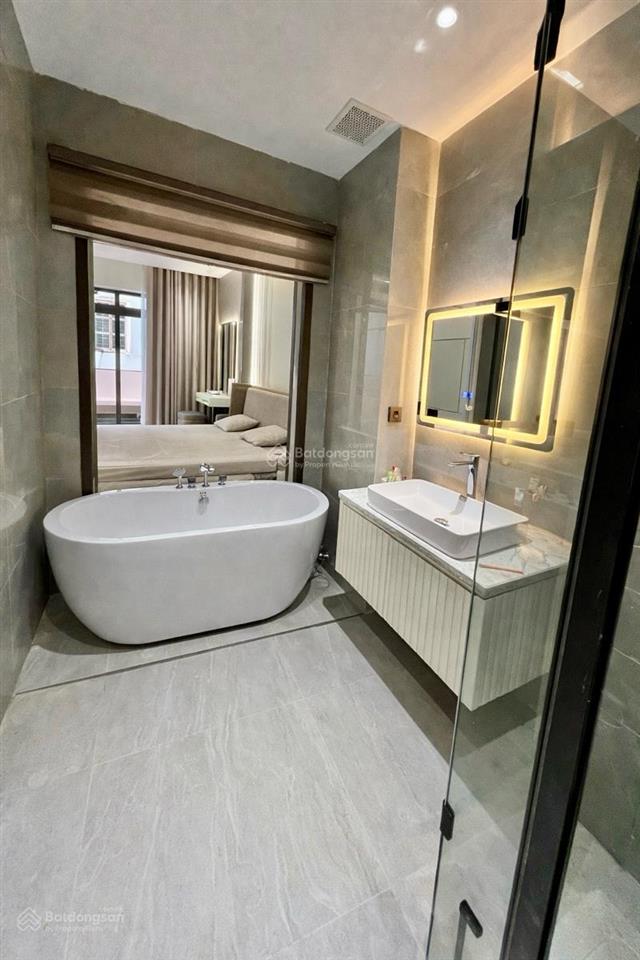 Nguyễn công hoan  10m ra phố  thang máy  dân xây  ở hoặc cho thuê kd  tặng nội thất  46m2 *6t