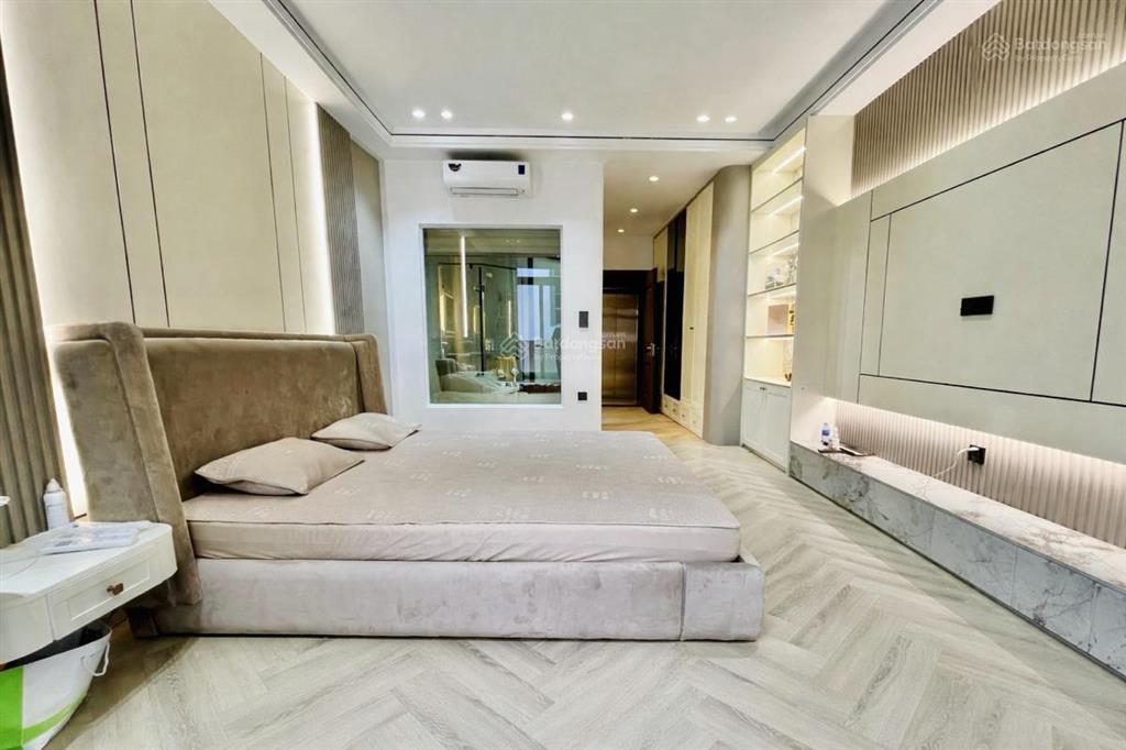 Nguyễn công hoan  10m ra phố  thang máy  dân xây  ở hoặc cho thuê kd  tặng nội thất  46m2 *6t