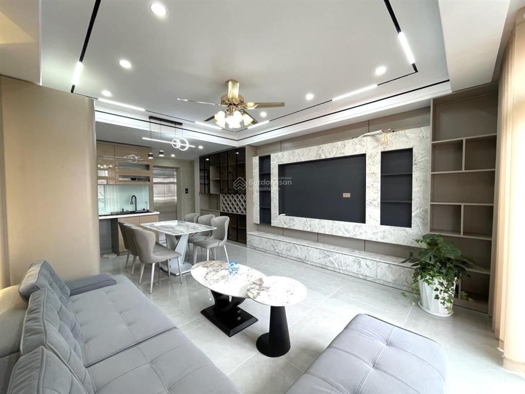 Nhà xinh phố ngọc khánh  10m ra phố  mặt tiền quyền lực  thoáng sáng  lô góc 3 thoáng  46m*5t