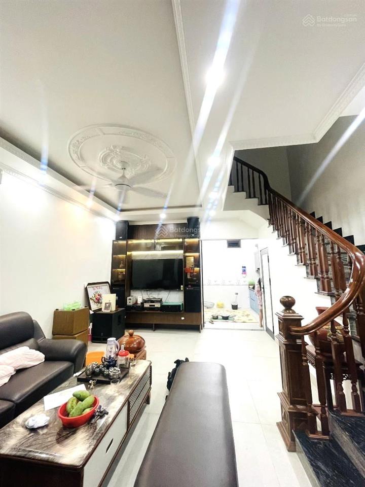 Chỉ hơn 7 tỷ có ngay căn nhà tại phố văn cao ! ko qh , ba gác ,10m ra ô tô, kd ,full nt, 45m*5t