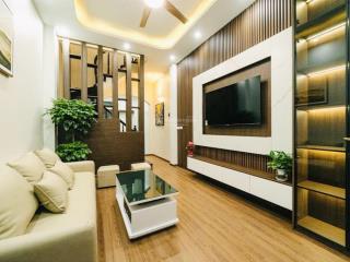 Không có căn thứ 2! bán nhà ngọc khánh, nói ko với qh ,vị trí đẹp, sân xe, full nt, ở ngay !