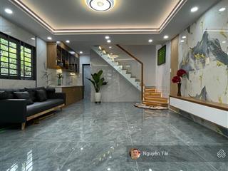 Hot, bán gấp nhà riêng chiến lược, btân, 50m2, 2 tầng mới 100%, hẻm xe hơi đỗ cửa, chỉ nhỉnh 4 tỷ.