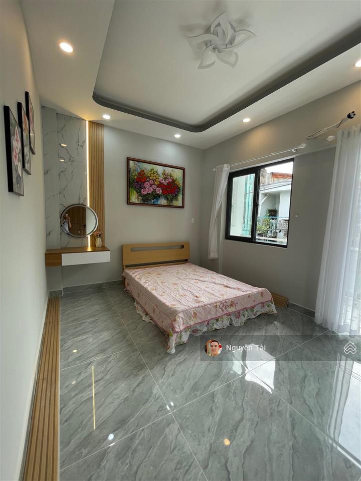 Hot, bán gấp nhà riêng chiến lược, btân, 50m2, 2 tầng mới 100%, hẻm xe hơi đỗ cửa, chỉ nhỉnh 4 tỷ.