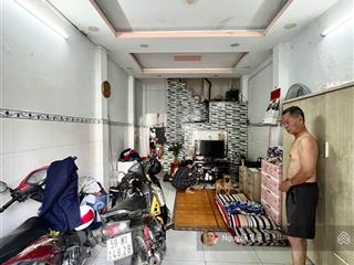 Hot, bán gấp nhà riêng tỉnh lộ 10, btân, 45m2, 2 tầng mới, hẻm 4m, chỉ nhỉnh 2 tỷ.