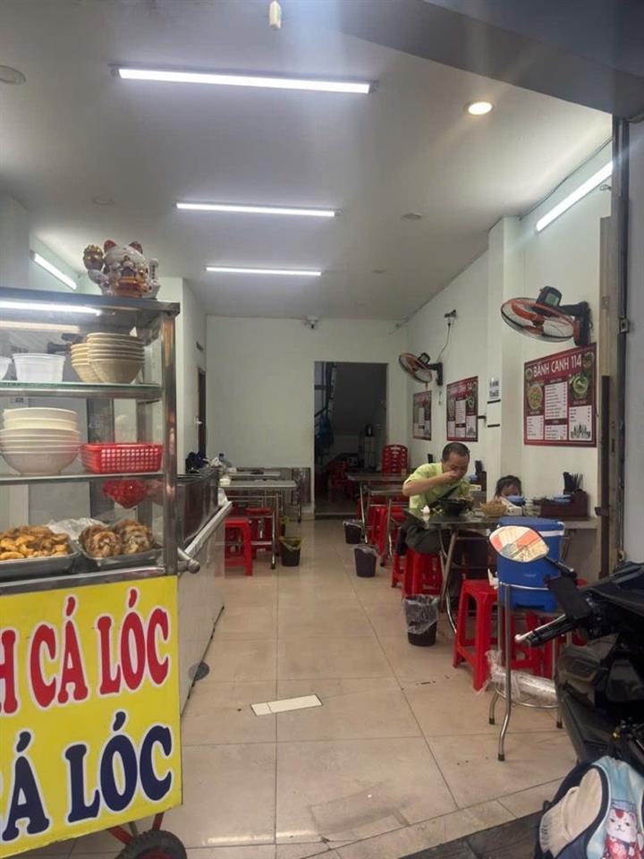 Hot, bán gấp nhà mặt tiền thoại ngọc hầu, tân phú, 68m2, 2 tầng mới đẹp, chỉ hơn 6 tỷ
