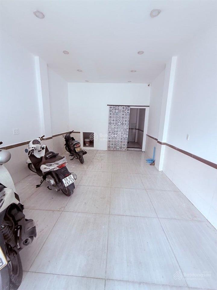 Hot. bán gấp nhà mặt tiền nguyễn sơn, tân phú, 42m2, 5 tầng btct, đường 16m, chỉ nhỉnh 9 tỷ.