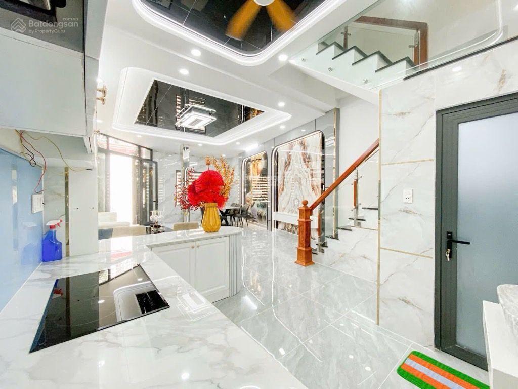 Hot, bán gấp nhà riêng lũy bán bích tân phú, 60m2, 5 tầng mới đẹp, hẻm xe tải, nhỉnh 8 tỷ xíu.