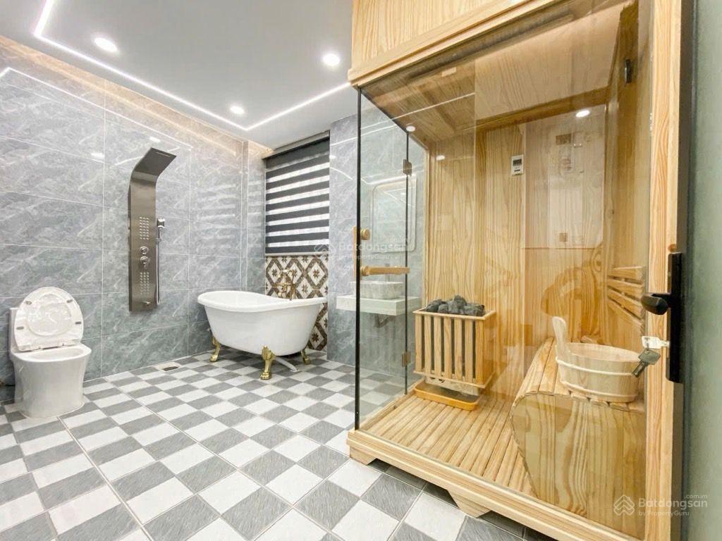 Hot, bán gấp nhà riêng lũy bán bích tân phú, 60m2, 5 tầng mới đẹp, hẻm xe tải, nhỉnh 8 tỷ xíu.