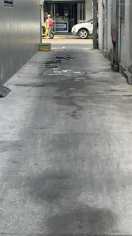 Bán gấp nhà riêng vườn lài tân phú, 32m2, 4 tầng mới đẹp, hẻm xe hơi sát mặt tiền, chỉ nhỉnh 4 tỷ.