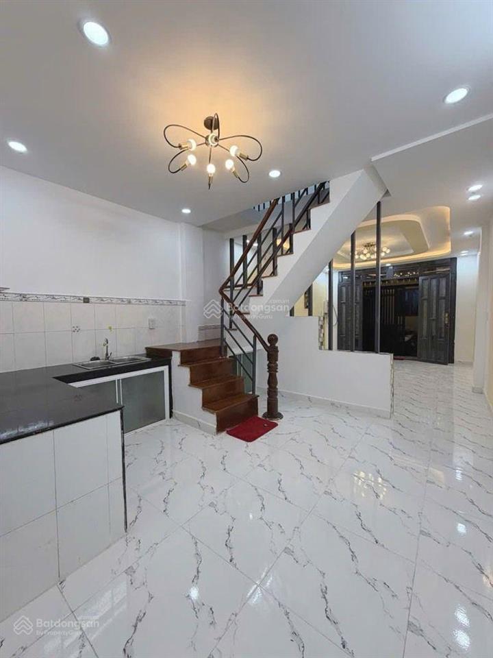 Bán gấp nhà riêng kênh nước đen btân, 44m2, 2 tầng mới đẹp, sát hẻm xe hơi, nhỉnh 3 tỷ.