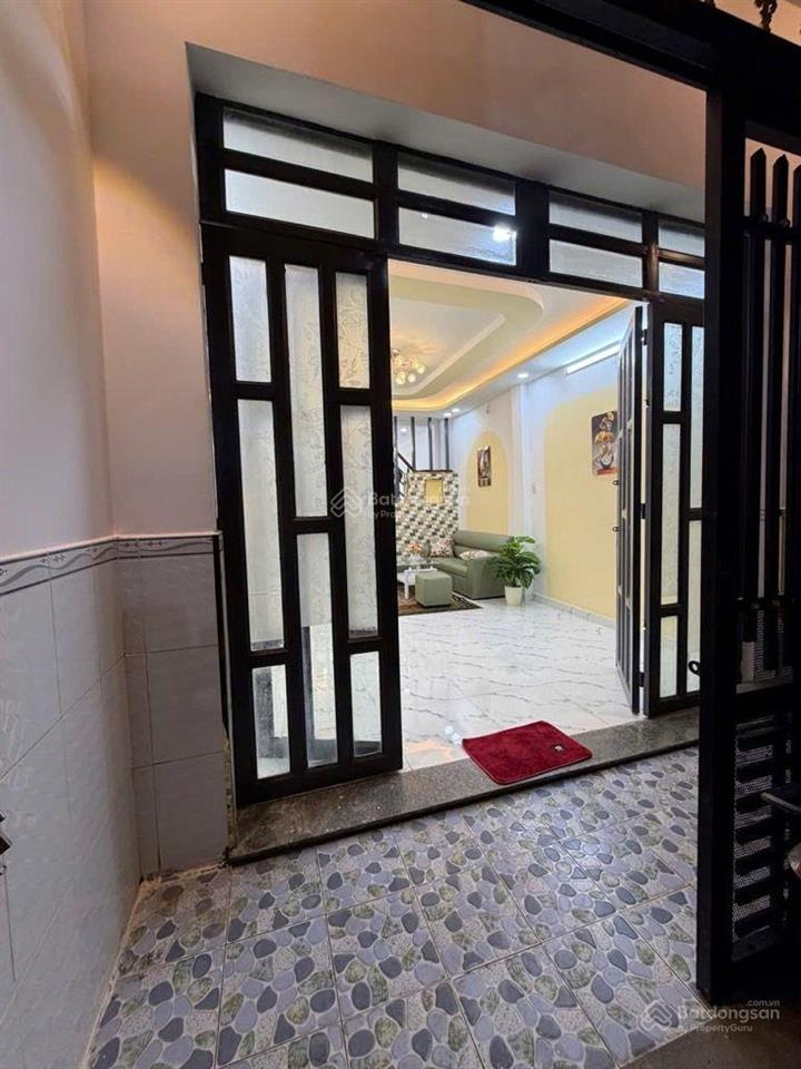 Bán gấp nhà riêng kênh nước đen btân, 44m2, 2 tầng mới đẹp, sát hẻm xe hơi, nhỉnh 3 tỷ.