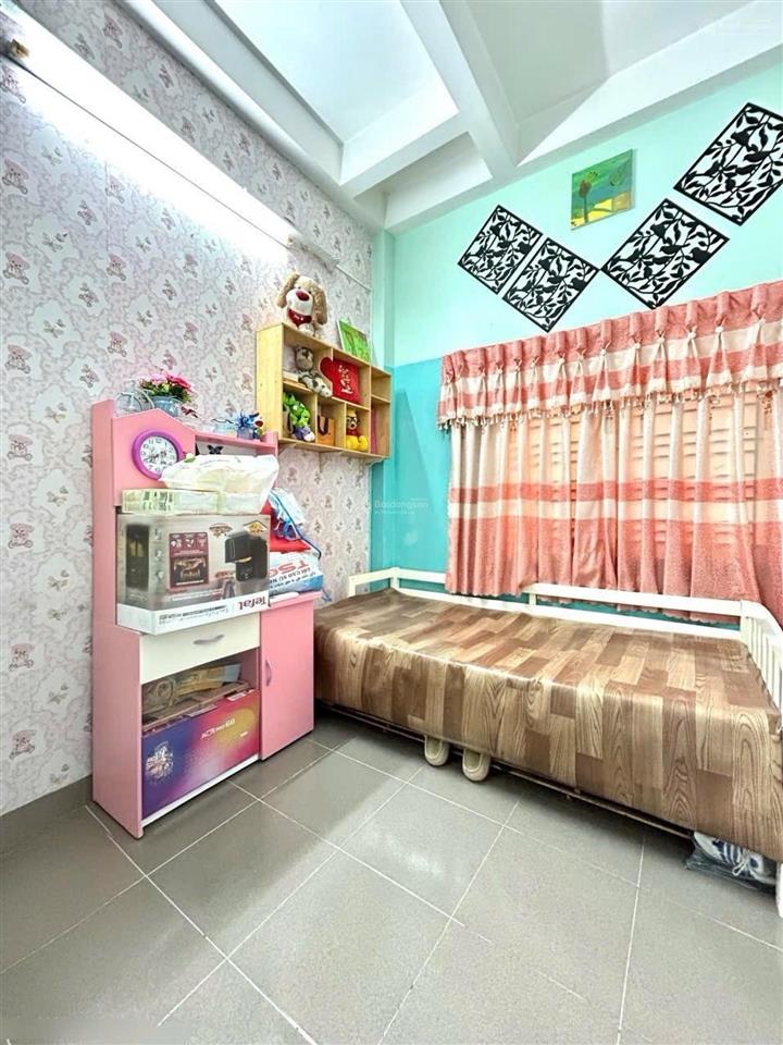 Bán gấp nhà riêng âu cơ tân bình, 56m2, 4 tầng mời đẹp, hẻm xe hơi, chỉ hơn 7 tỷ.