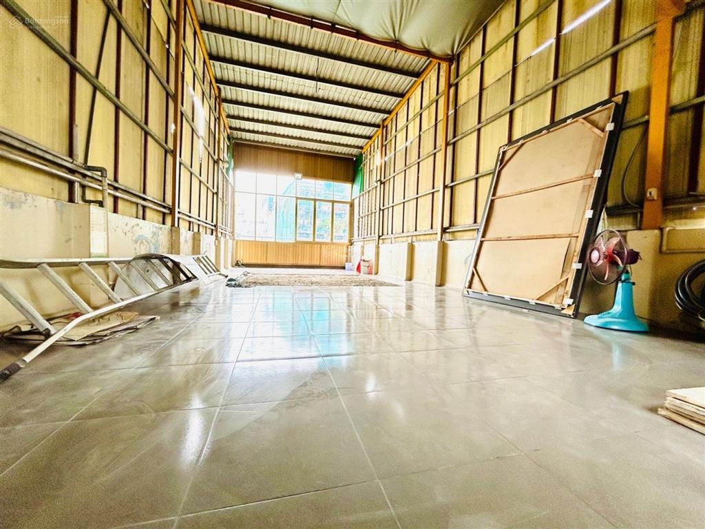 Bán gấp nhà riêng âu cơ tân bình, 56m2, 4 tầng mời đẹp, hẻm xe hơi, chỉ hơn 7 tỷ.