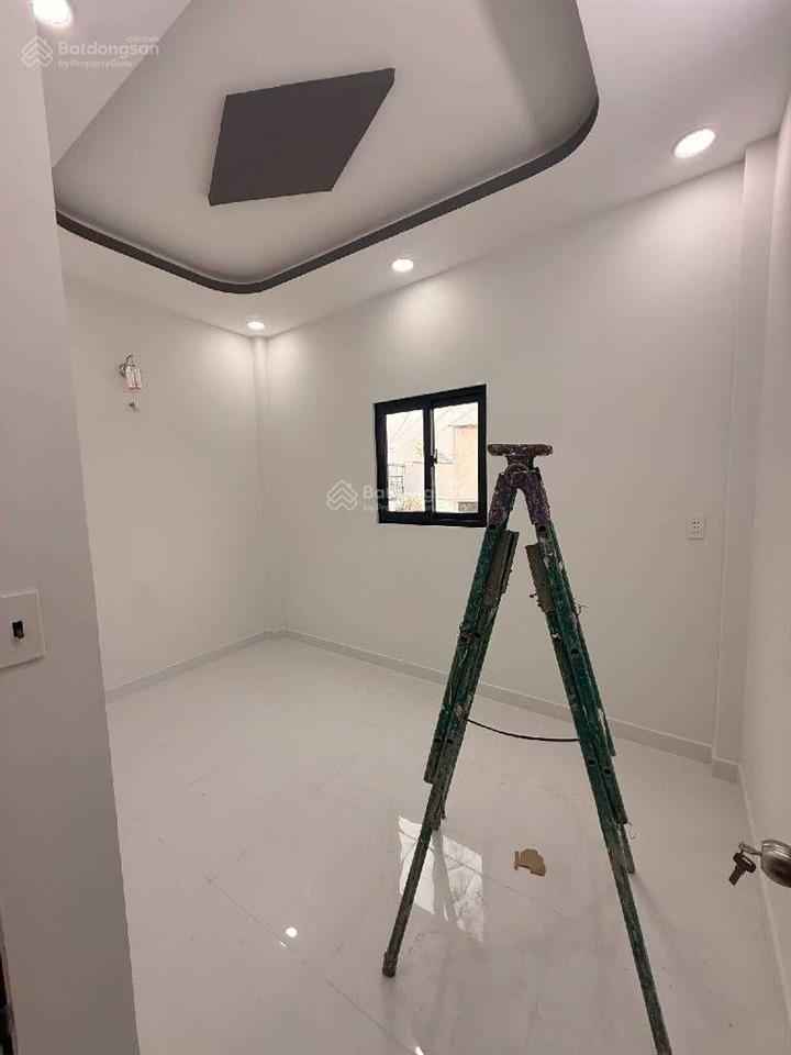 Bán gấp nhà mặt tiền 2 tầng mới gò xoài btân, 48m2, ngay chợ, đường 8m, chỉ nhỉnh 4 tỷ.