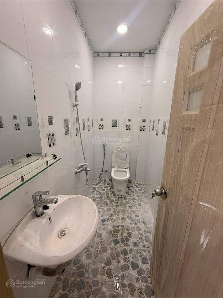 Bán gấp nhà mặt tiền 2 tầng mới gò xoài btân, 48m2, ngay chợ, đường 8m, chỉ nhỉnh 4 tỷ.