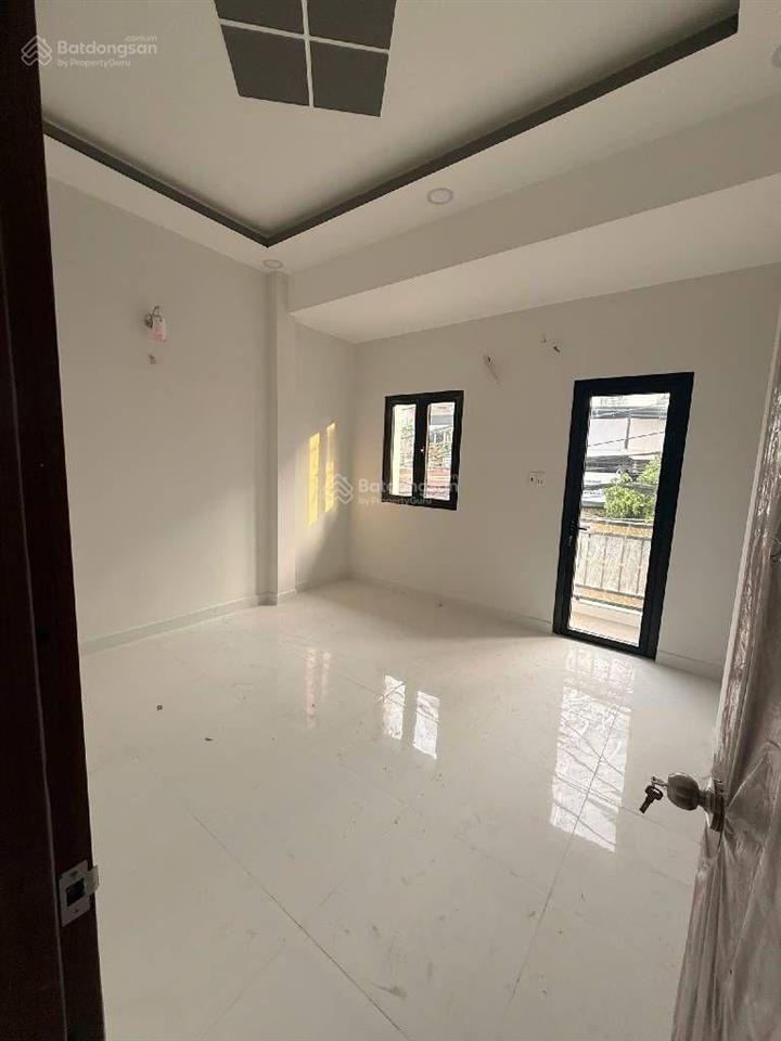 Bán gấp nhà mặt tiền 2 tầng mới gò xoài btân, 48m2, ngay chợ, đường 8m, chỉ nhỉnh 4 tỷ.