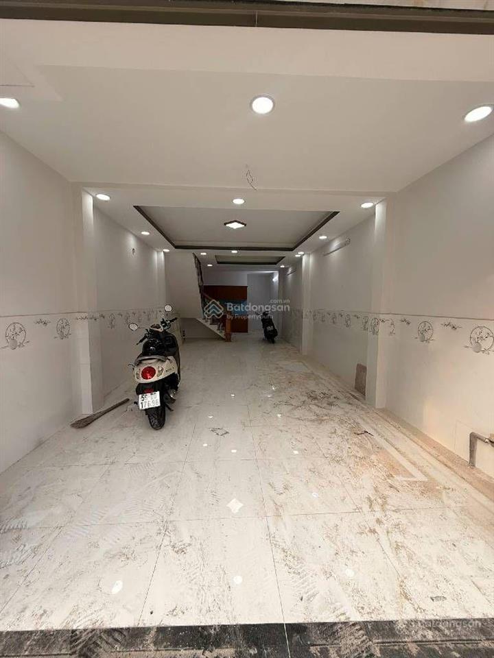 Bán gấp nhà mặt tiền 2 tầng mới gò xoài btân, 48m2, ngay chợ, đường 8m, chỉ nhỉnh 4 tỷ.