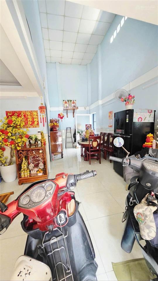 Hot, tỉnh lộ 10 bình tân, 54m, 2 tầng mới sát hẻm xe hơi gần mặt tiền, chỉ nhỉnh 3 tỷ