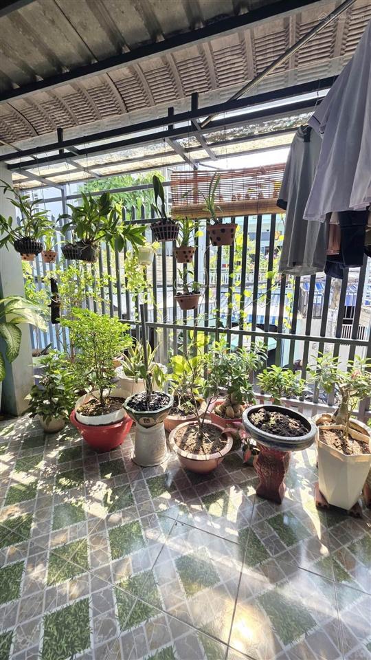Hot, tỉnh lộ 10 bình tân, 54m, 2 tầng mới sát hẻm xe hơi gần mặt tiền, chỉ nhỉnh 3 tỷ