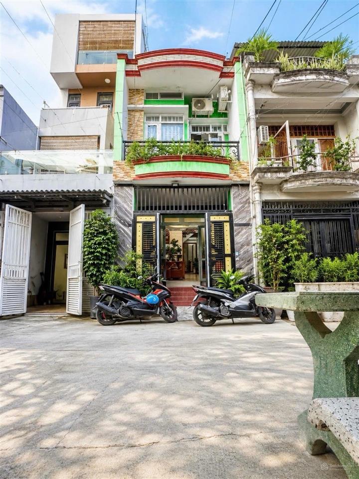 Hot, bán gấp nhà đẹp hương lộ 2 btân, 56m2, 2 tầng mới đẹp, hẻm xe hơi tránh 6m, nhỉnh 5 tỷ.
