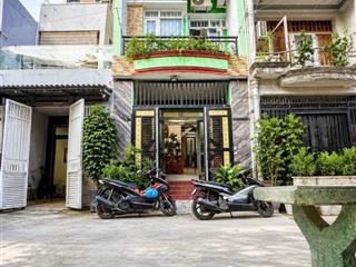 Hot, bán gấp nhà đẹp hương lộ 2 btân, 56m2, 2 tầng mới đẹp, hẻm xe hơi tránh 6m, nhỉnh 5 tỷ.