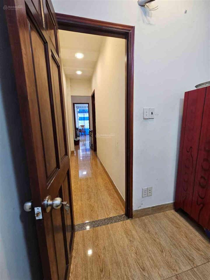 Hot, bán gấp nhà 2 tầng mới đẹp võ văn vân btân, 56m2, hẻm 7m thông xe tải tránh, chỉ hơn 3 tỷ.