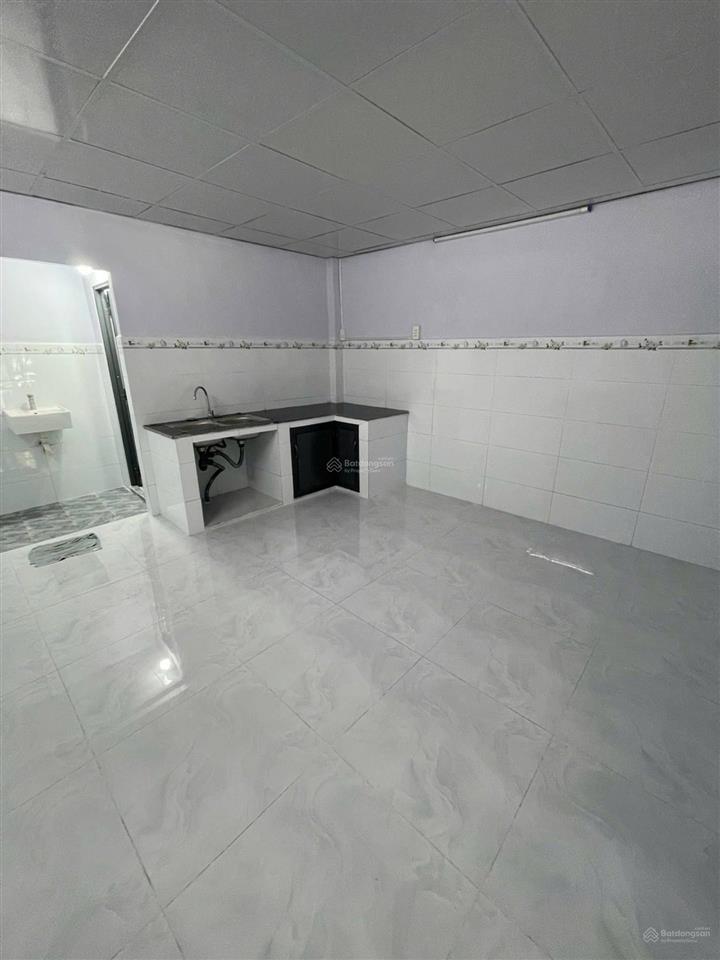Hot, nhà bán 3 tỷ nh cho vay 1,5 tỷ lê văn quới ngay sát ngã tư 4 xã, 48m2, 2 tầng mới đẹp, hẻm 8m