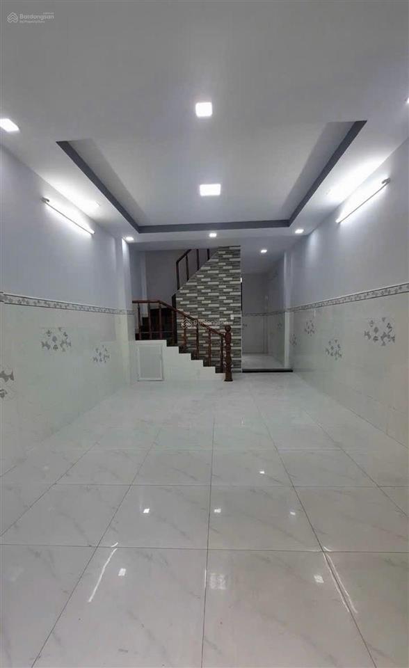 Hot, bán gấp nhà đẹp 2 tầng hương lộ 2 bình tân, 41m2, hẻm xe hơi ngay ngã tư 4 xã, chỉ nhỉnh 3 tỷ