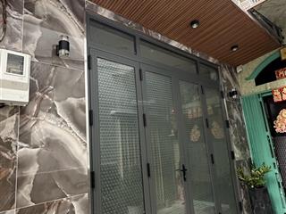 Hot, bán gấp nhà mới đẹp 2 tầng âu cơ tân bình, 40m2 sát mặt tiền, chỉ hơn 4 tỷ.