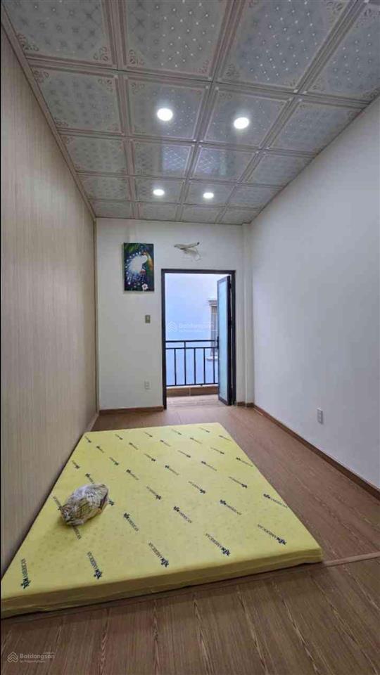 Hot, bán gấp nhà mới đẹp 2 tầng âu cơ tân bình, 40m2 sát mặt tiền, chỉ hơn 4 tỷ.