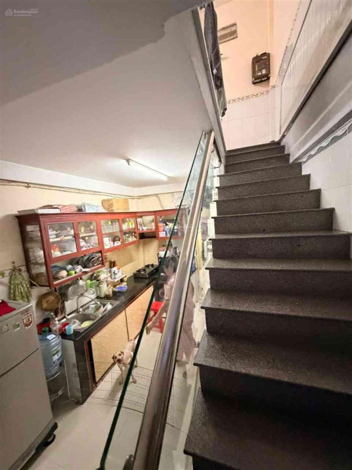 Hot, bán gấp nhà riêng âu cơ tân phú, 42m2, 2 tầng, hẻm 3.5m gần mặt tiền, chỉ nhỉnh 4 tỷ.