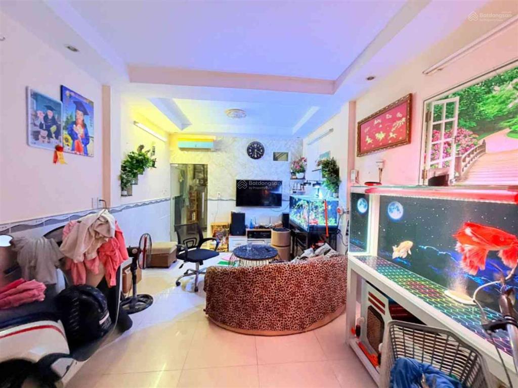 Hot, bán gấp nhà riêng âu cơ tân phú, 42m2, 2 tầng, hẻm 3.5m gần mặt tiền, chỉ nhỉnh 4 tỷ.